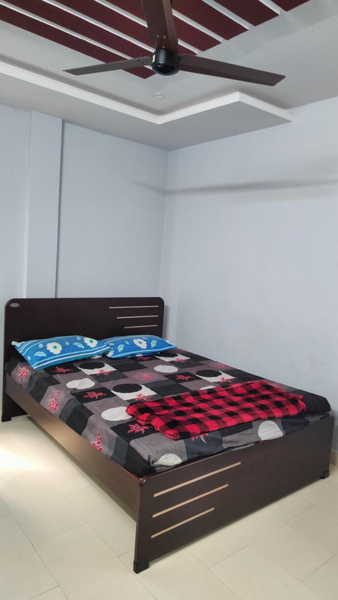 Guru Datta Residency Pithapuram Exteriör bild