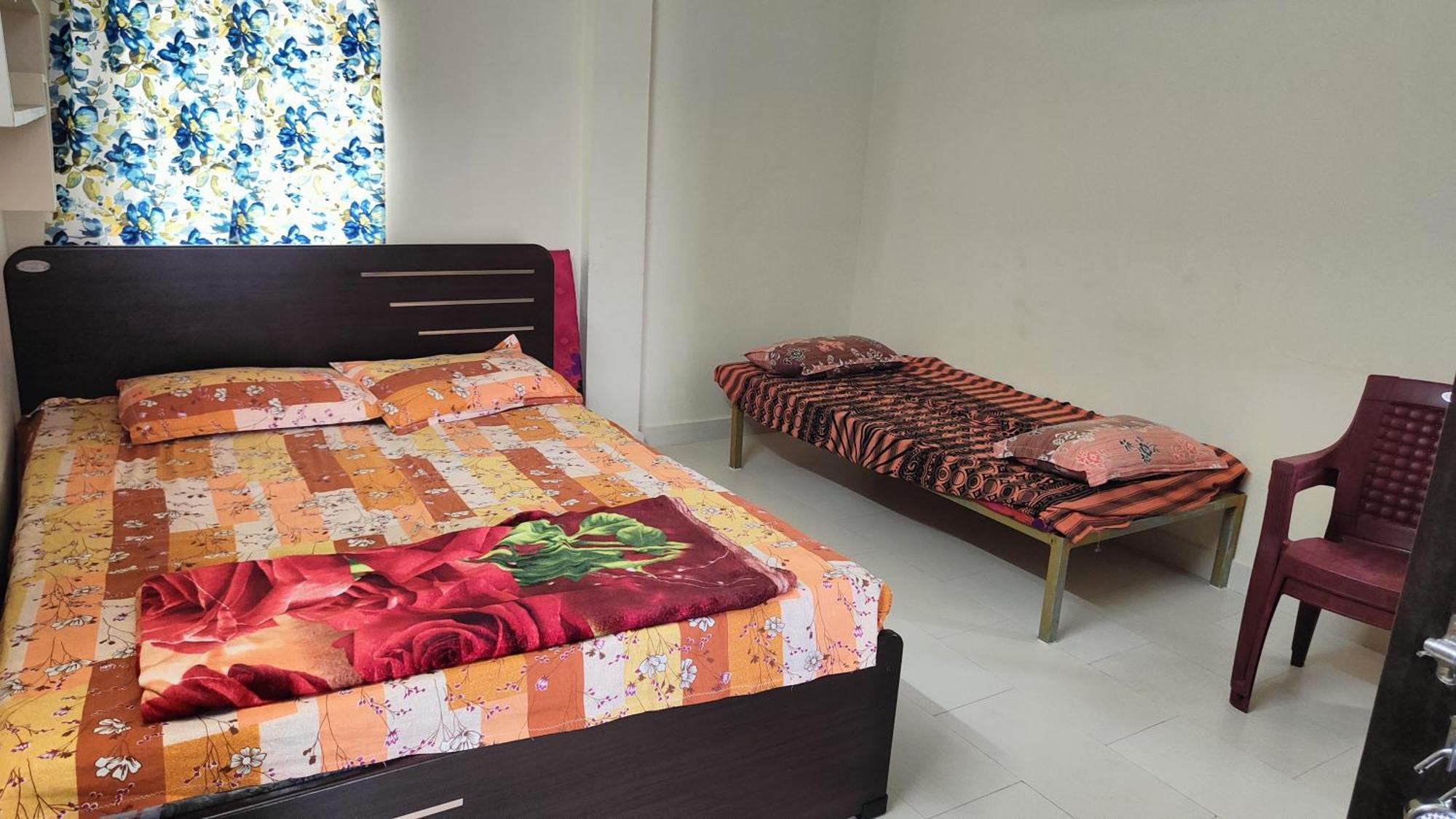 Guru Datta Residency Pithapuram Exteriör bild